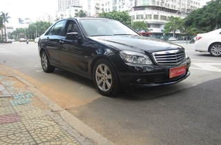 厦门地区奔驰1.0-1.6L黑色二手车报价及选购指南